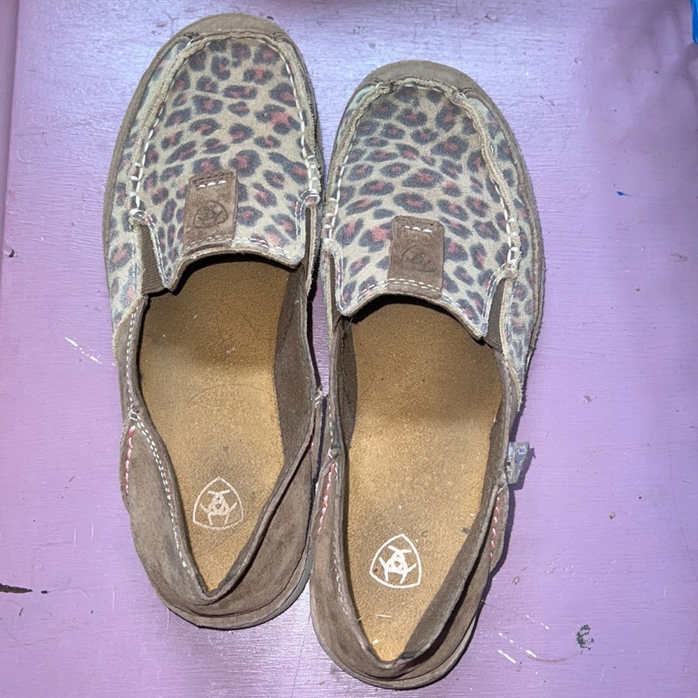 Ariat shoes
